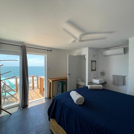 Black Sand Beachhouse Monterrico Exterior foto