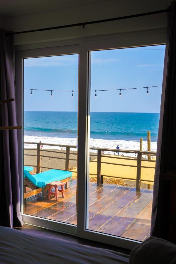 Black Sand Beachhouse Monterrico Exterior foto